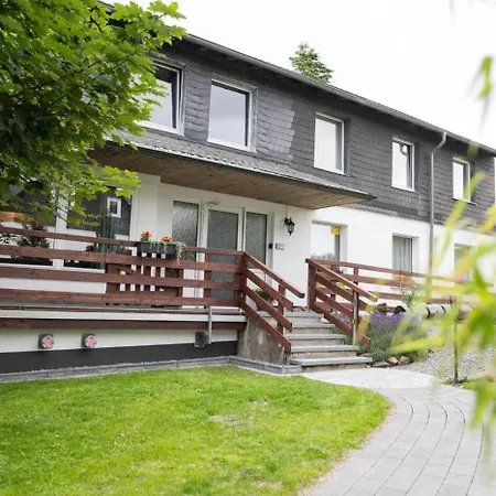 アパート Gruppenhaus Haus Berchstein